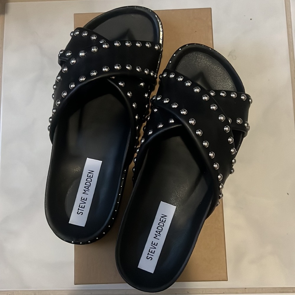 Studded Slides